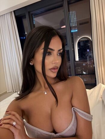 Full leaked Aneeqa farid private onlyfans photo