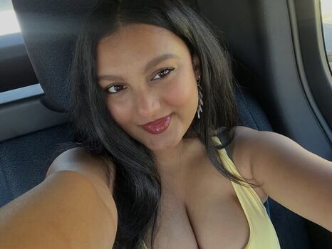 Full leaked Ayushaaaa private onlyfans photo