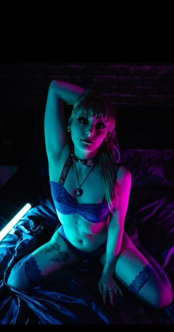 Full leaked Cagedserenity private onlyfans photo