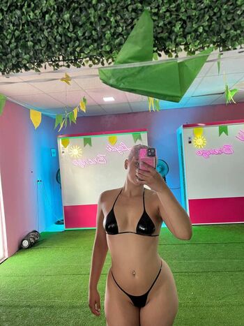 Full leaked Joice feacador private onlyfans photo