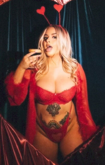 Full leaked Julia vain private onlyfans photo