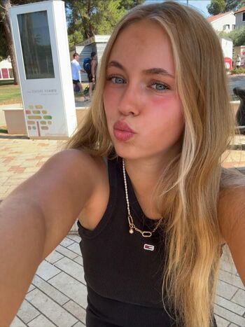 Full leaked Justfranzi x private onlyfans photo