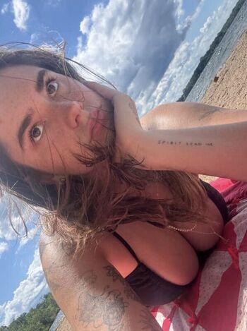 Full leaked Makenzie raine private onlyfans photo