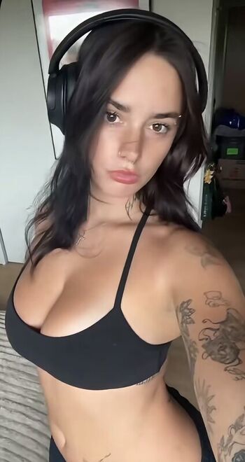 Full leaked Makenzie raine private onlyfans photo