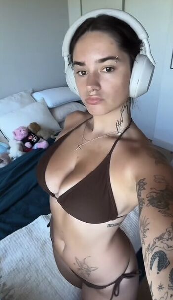 Full leaked Makenzie raine private onlyfans photo
