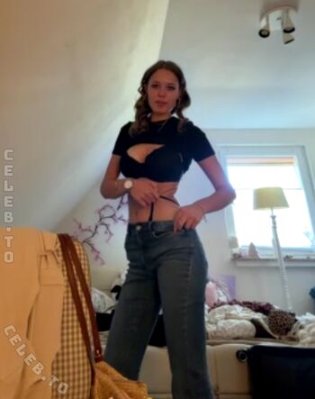 Full leaked Sophiawestend private onlyfans photo