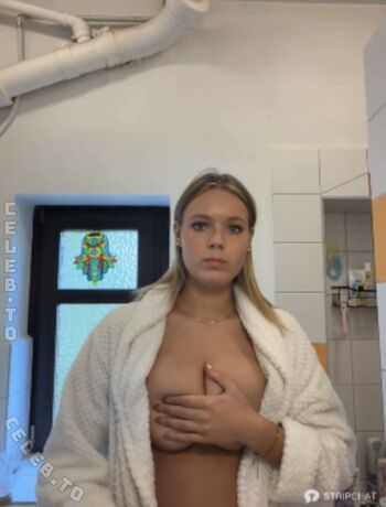 Full leaked Sophiawestend private onlyfans photo